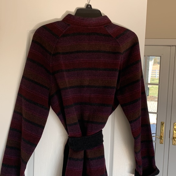 Pendleton soft Wool Wrap Jacket gray black plum stripes Size Large reversible - Picture 11 of 12